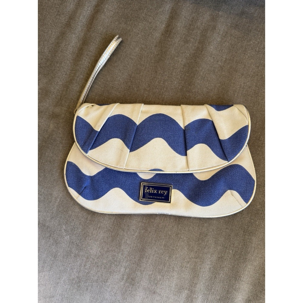 Felix And Rey Retro Clutch